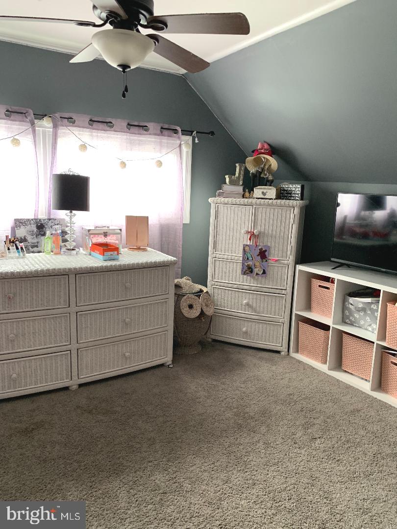 27 Middle Road Levittown, PA 19056 - Photo 20 of 22 Gallery Image 20