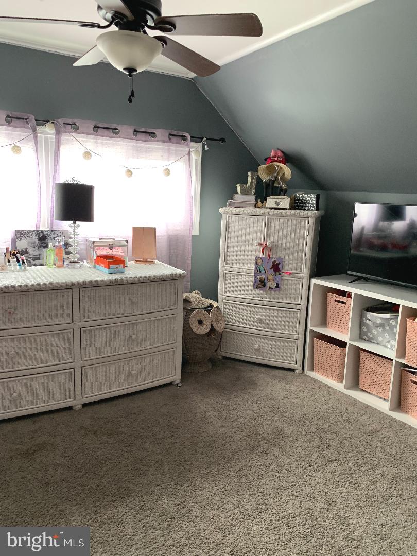 27 Middle Road Levittown, PA 19056 - Photo 21 of 22 Gallery Image 21