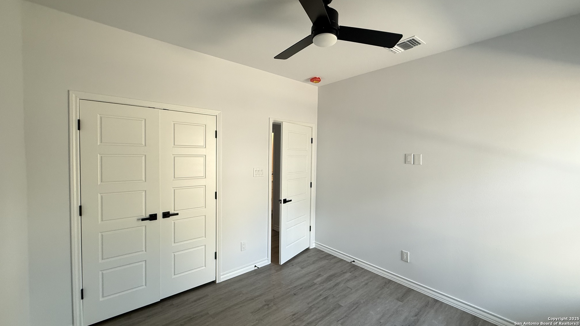 124 Lookout Court Spring Branch, TX 78070 - Photo 17 of 27