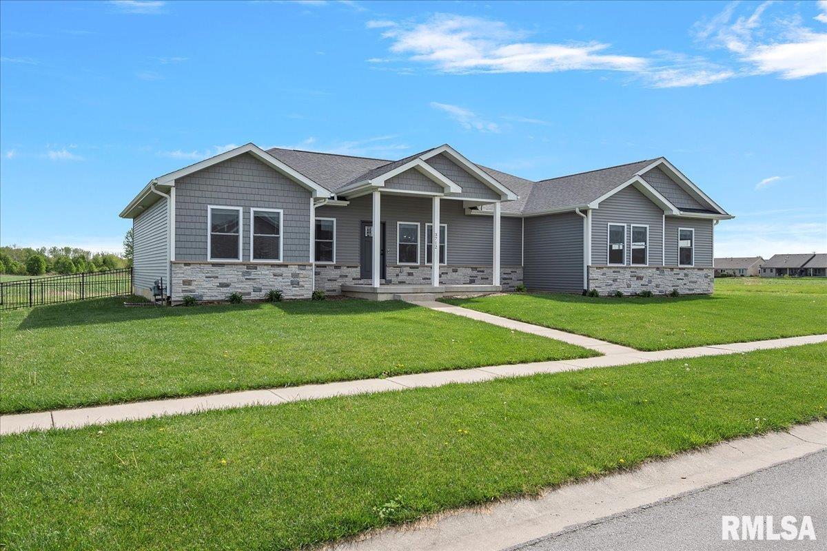 3712 Crystal Spring Drive Springfield, IL 62711 - Photo 2 of 41