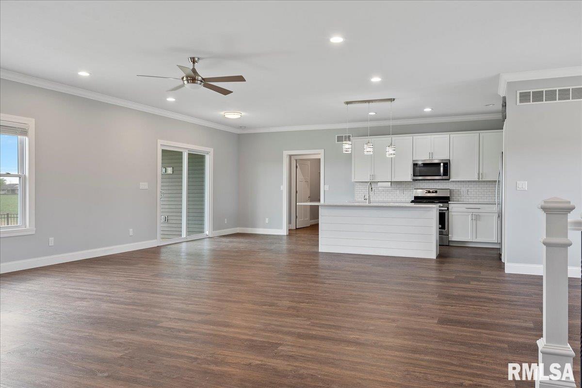 3712 Crystal Spring Drive Springfield, IL 62711 - Photo 5 of 41