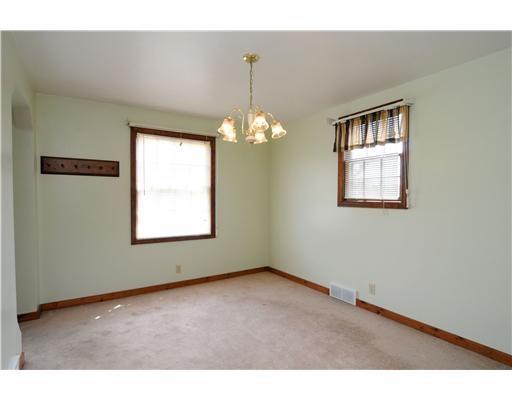 1042 McCoy Road McKees Rocks, PA 15136 - Photo 4 of 18 Dining Room.