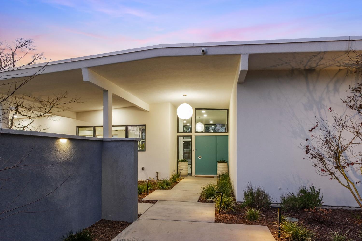 1230 West Moraga Road Fresno, CA 93711 - Photo 5 of 66 a view of a balcony