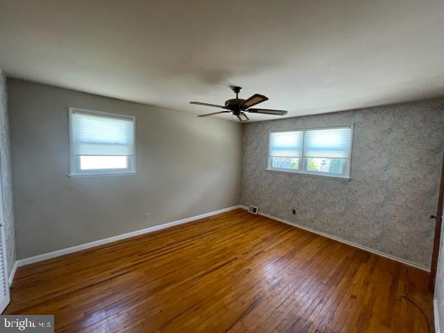 994 Mueller Road Warminster, PA 18974 - Photo 13 of 19 Gallery Image 13