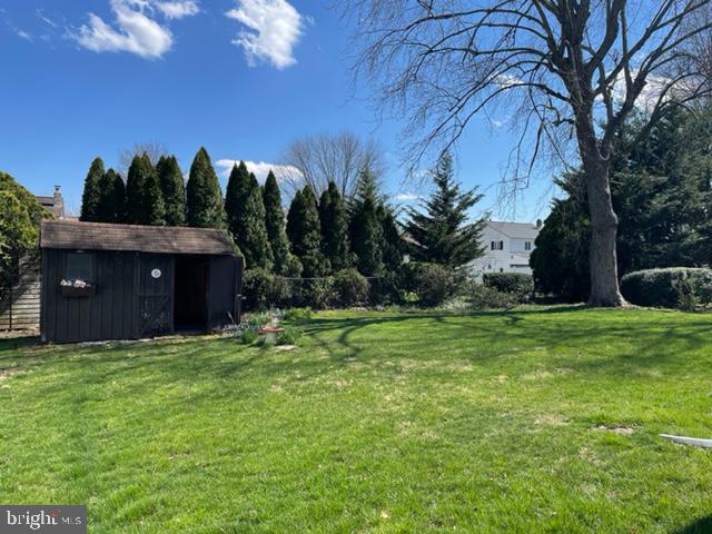 994 Mueller Road Warminster, PA 18974 - Photo 3 of 19 Gallery Image 3