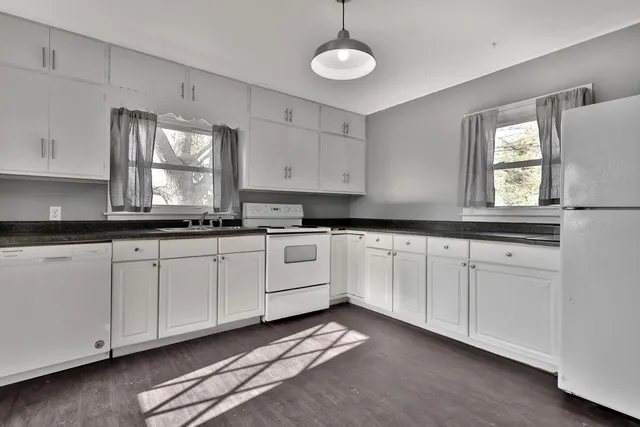 $435,000 | 1233 7th Street, Hudson, WI 54016