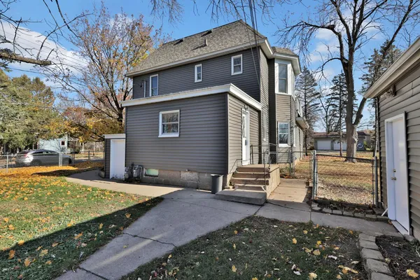 $435,000 | 1233 7th Street, Hudson, WI 54016