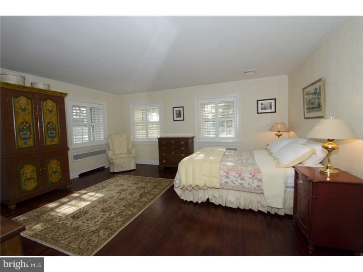 208 Hilldale Road Villanova, PA 19085 - Photo 13 of 23 Master Bedroom