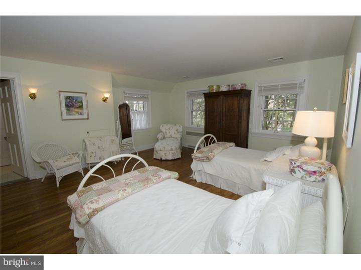 208 Hilldale Road Villanova, PA 19085 - Photo 15 of 23 Bedroom 2