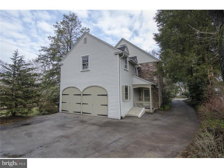 208 Hilldale Road Villanova, PA 19085 - Photo 21 of 23 Garage