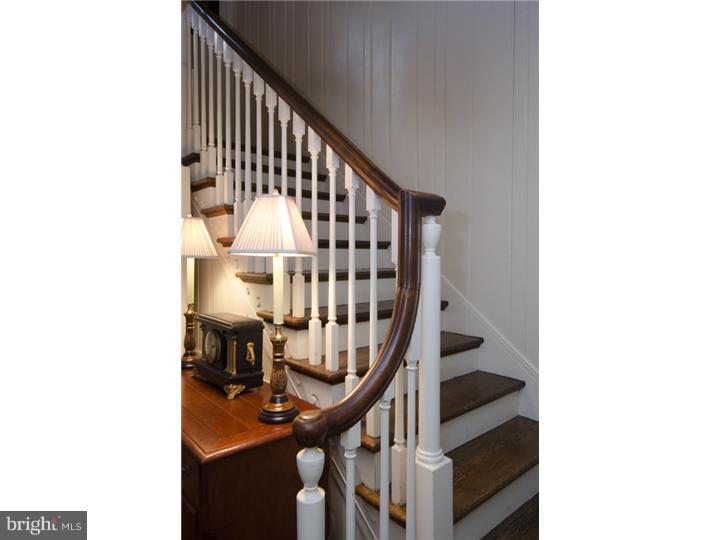 208 Hilldale Road Villanova, PA 19085 - Photo 5 of 23 Foyer