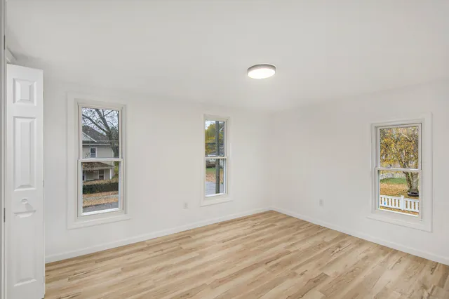 $194,900 | 216 South Center Street, Stockbridge, MI 49285