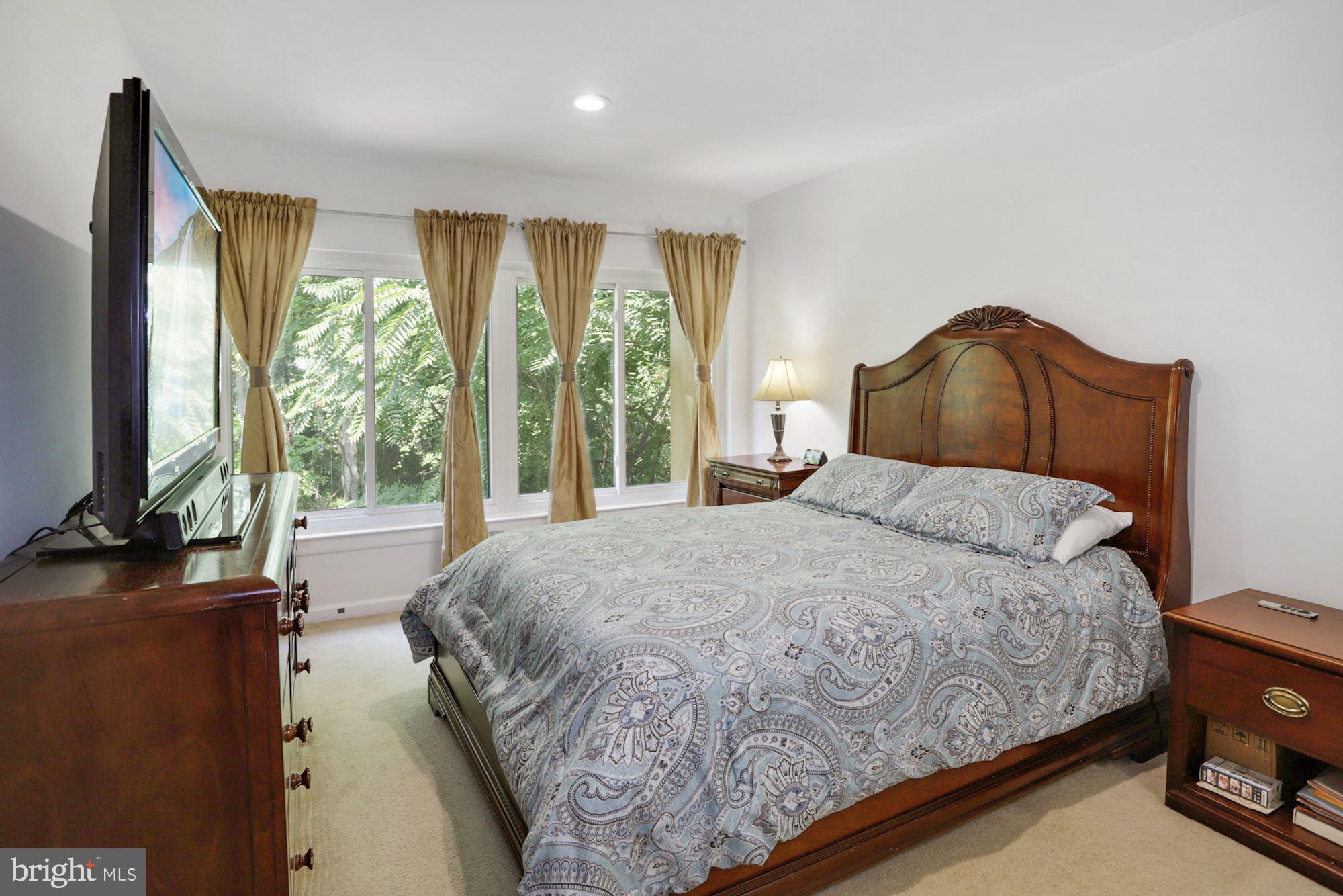 9768 Basket Ring Road Columbia, MD 21045 - Photo 13 of 27 Primary bedroom