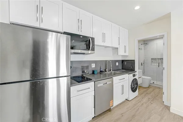 $1,429,000 | 18216 Hartland Street, Reseda, CA 91335