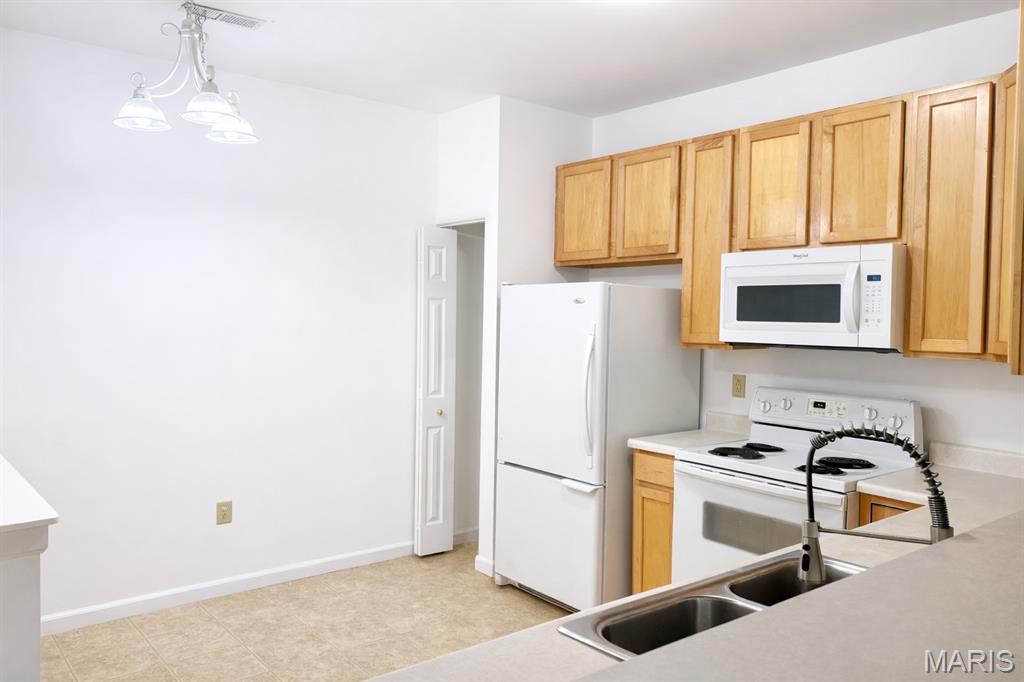 4011 Gentry Lane Belleville, IL 62226 - Photo 7 of 16