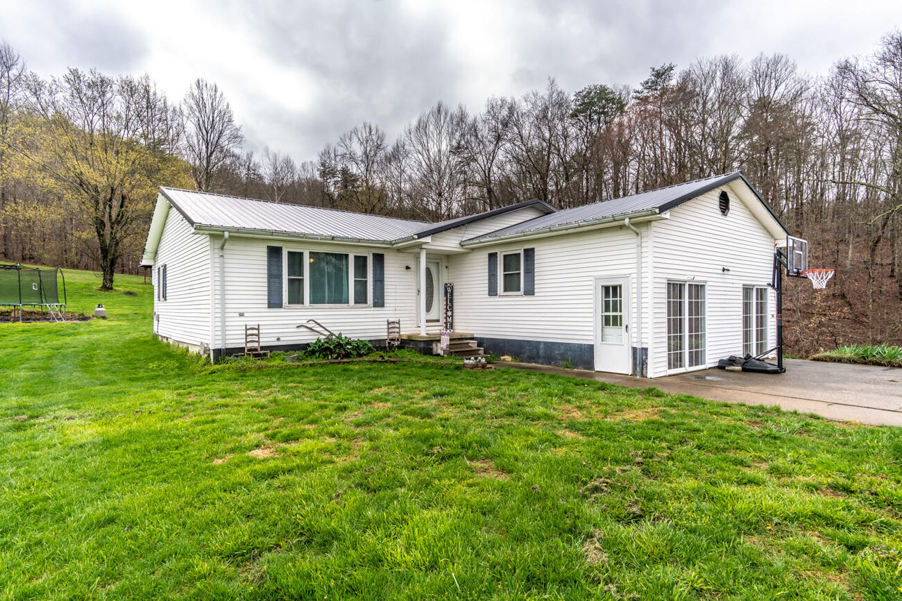 810 White Oak Road Irvine, KY 40336 - Photo 1 of 38 101