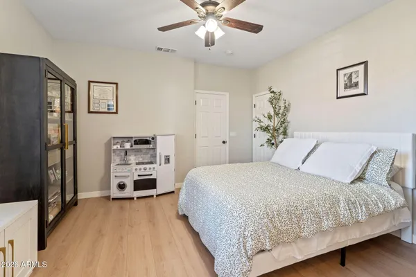 $4,800 | 6943 West Tether Trail, Peoria, AZ 85383