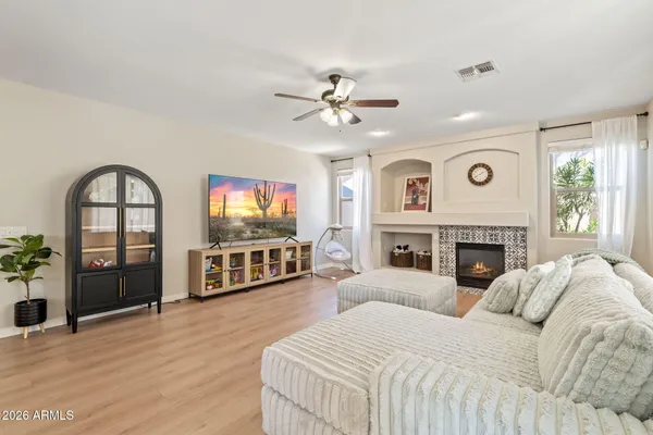 $5,000 | 6943 West Tether Trail, Peoria, AZ 85383