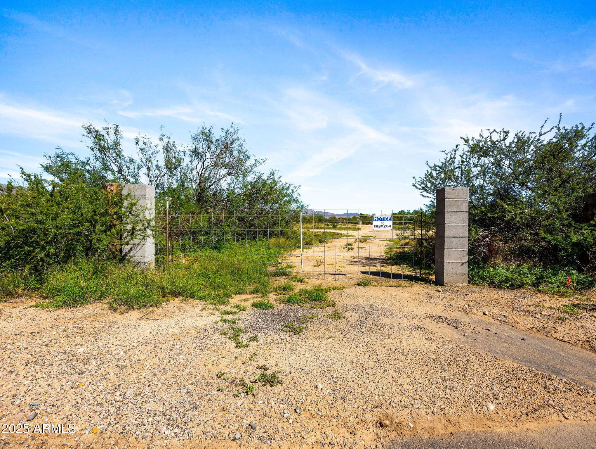 22055 Sunrise Road Congress, AZ 85332 - Photo 7 of 20 a view of a lake with houses in the background