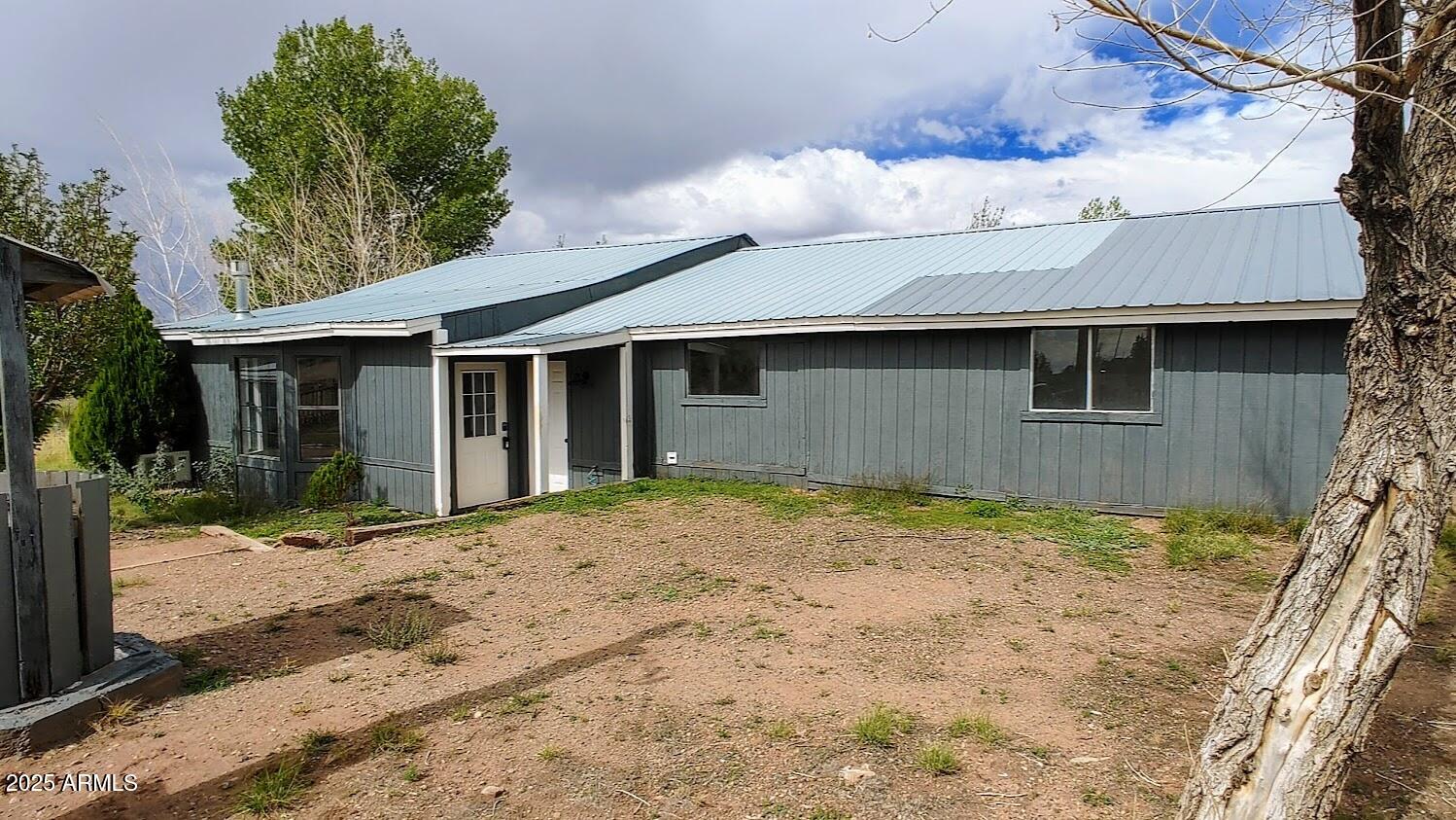 5214 Sour Dough Road Snowflake, AZ 85937 - Photo 7 of 30 a backyard of a house
