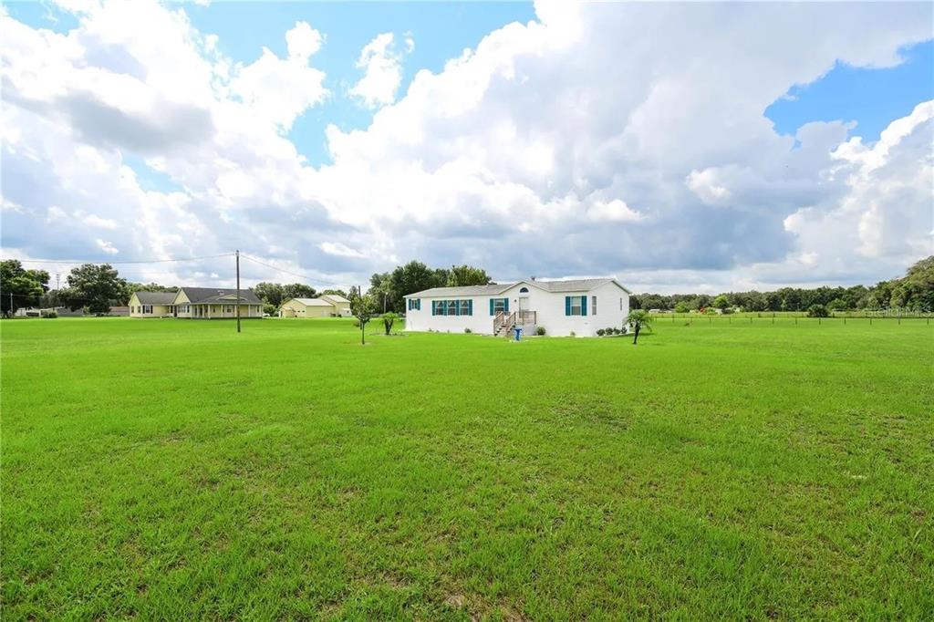 36630 Chancey Road Zephyrhills, FL 33541 - Photo 8 of 12