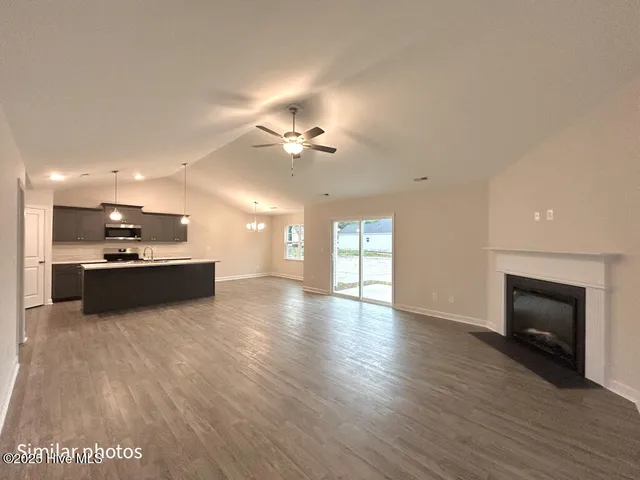 $338,900 | 305 Cotton Hl Place, Hubert, NC 28539