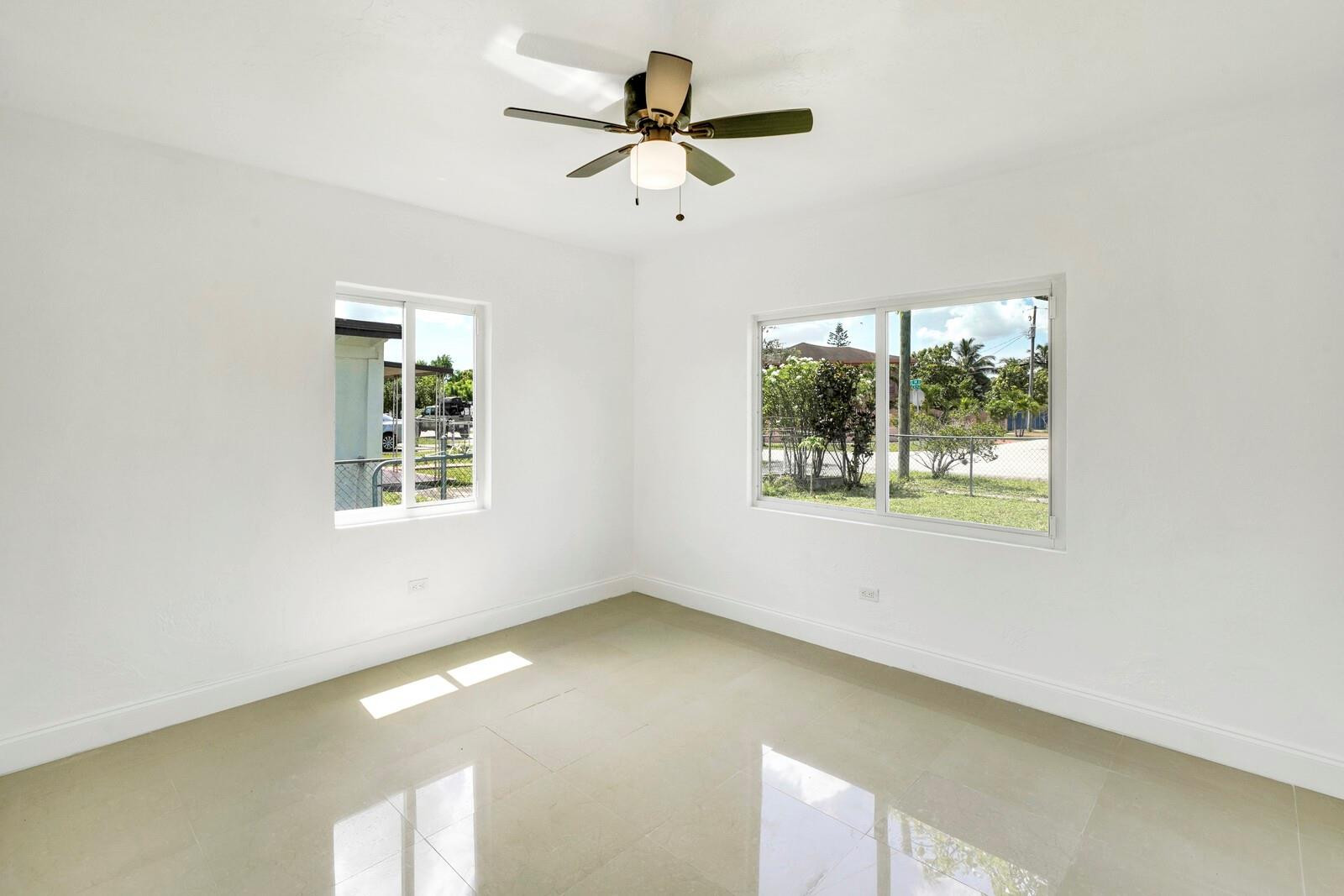 871 East 14th Street Hialeah, FL 33010 - Photo 11 of 16 Photo 11