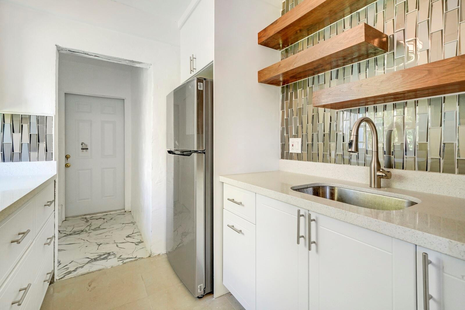 871 East 14th Street Hialeah, FL 33010 - Photo 10 of 16 Photo 10
