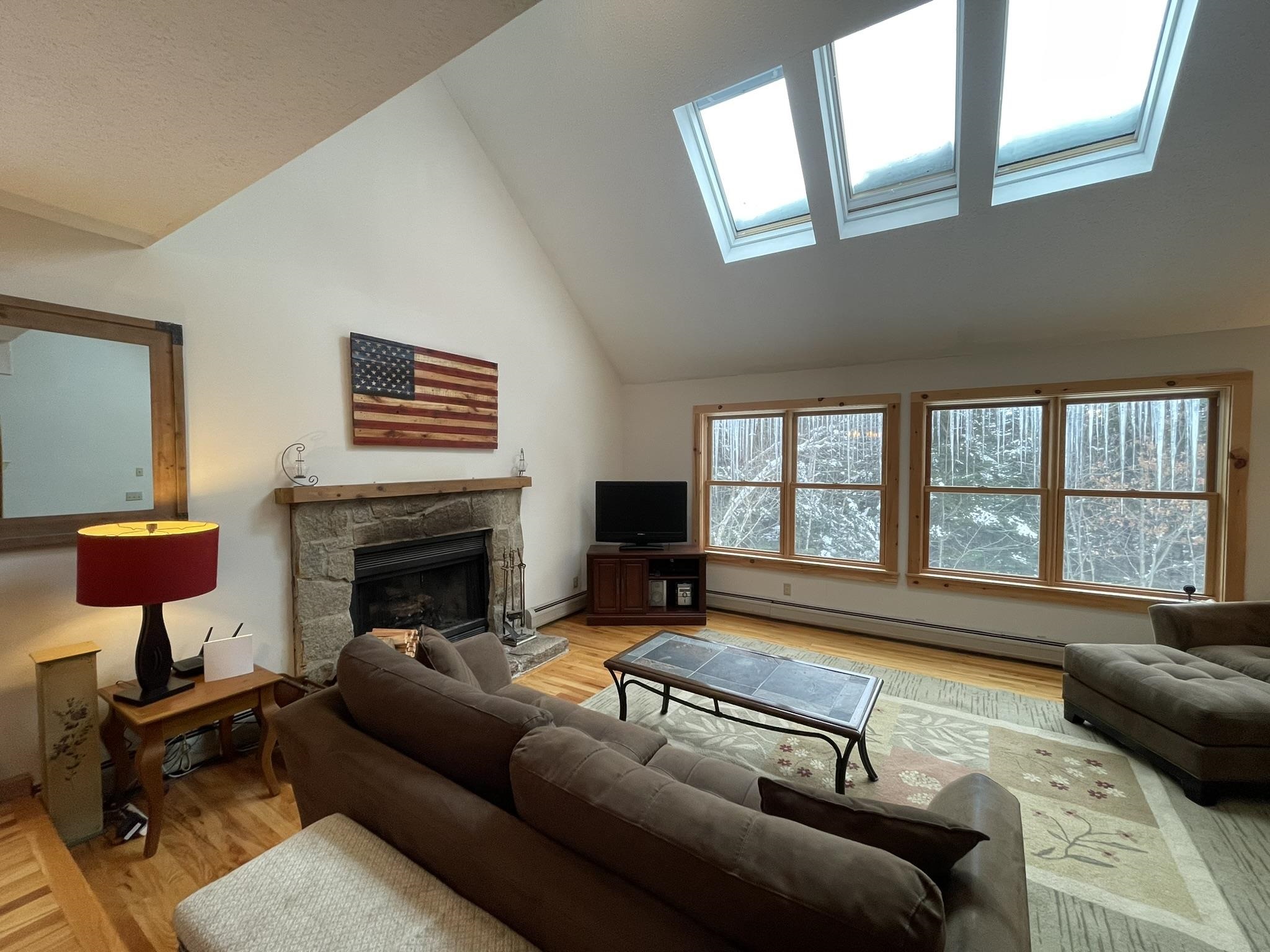 54 Villager Loop West Dover, VT 05356 - Photo 4 of 32