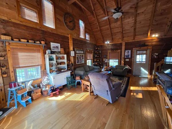 $439,900 | 11748 Peelman Road, Vevay, IN 47043