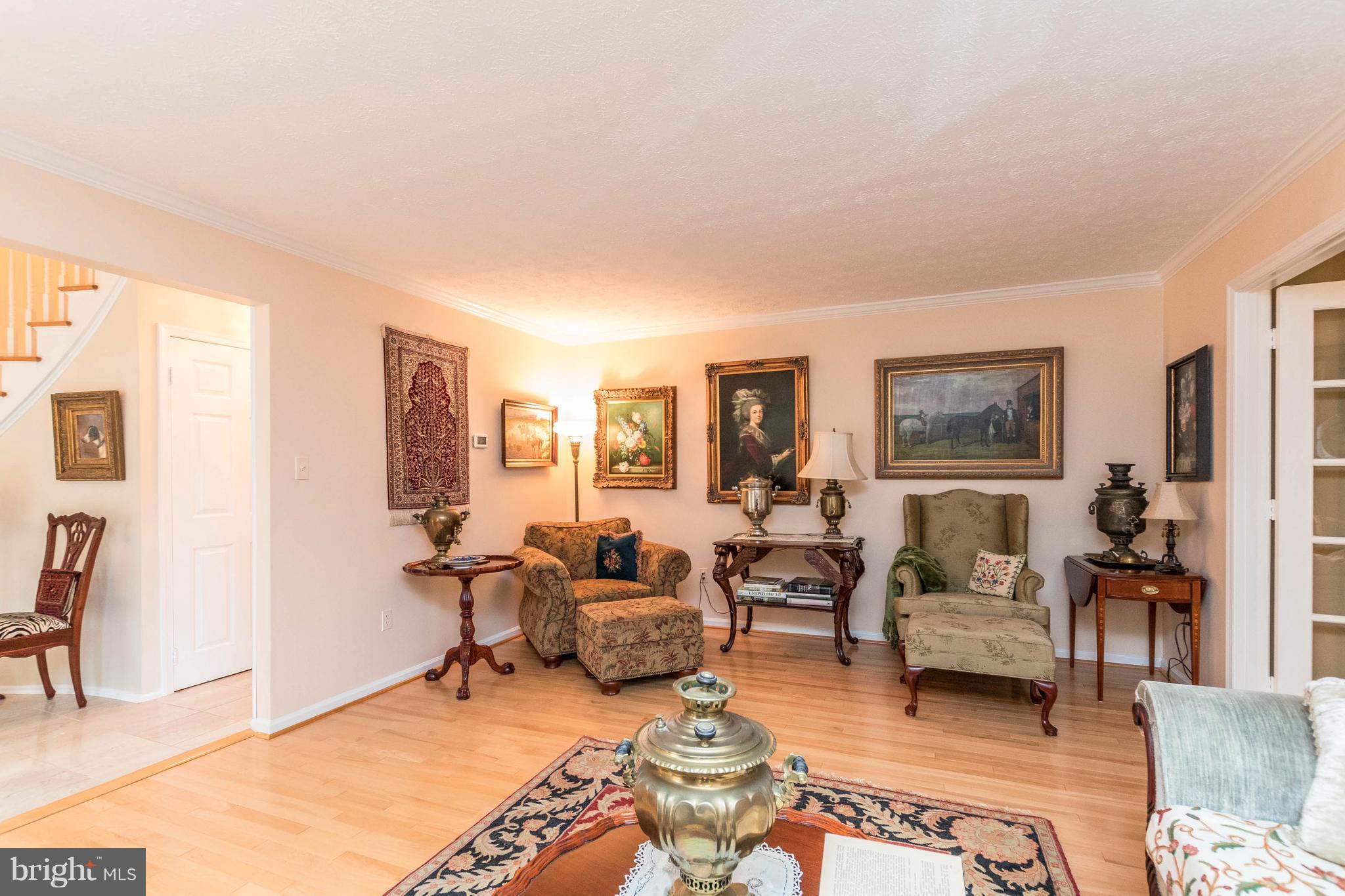5142 Beaverbrook Road Columbia, MD 21044 - Photo 11 of 30 Living Room
