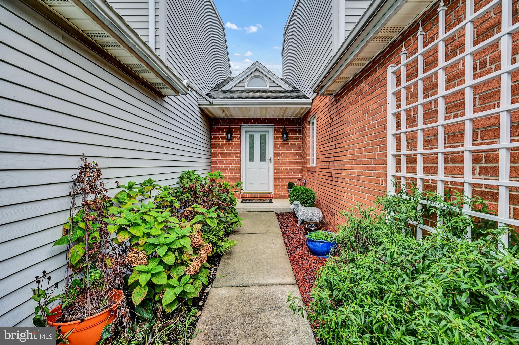 383 Tri Hill Road, Unit 10 York, PA 17403 - Photo 1 of 44