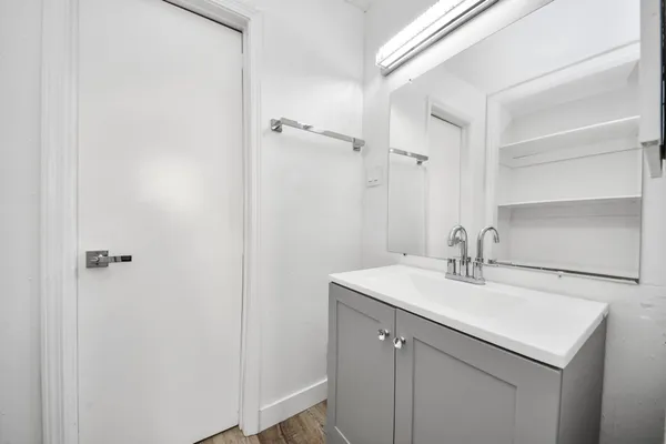 $2,200 | 11627 Bowlan Lane, Houston, TX 77035