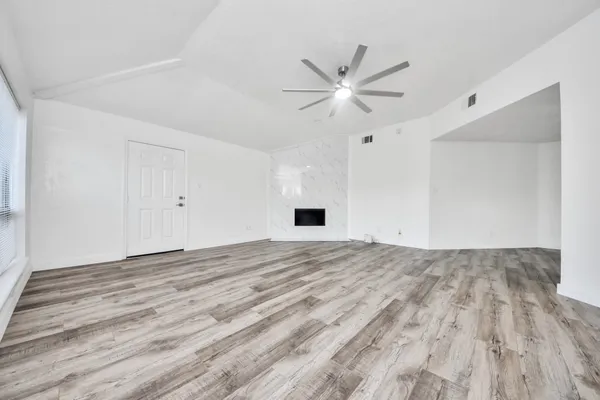 $2,200 | 11627 Bowlan Lane, Houston, TX 77035