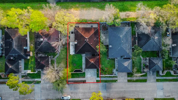 $2,200 | 11627 Bowlan Lane, Houston, TX 77035