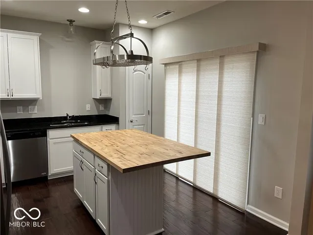 $1,975 | 9743 Prairie Smoke Drive, Noblesville, IN 46060