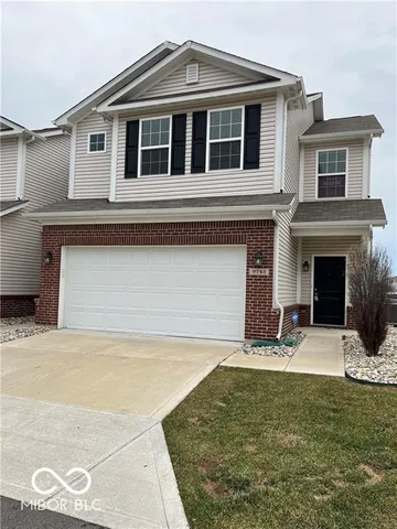 $1,975 | 9743 Prairie Smoke Drive, Noblesville, IN 46060