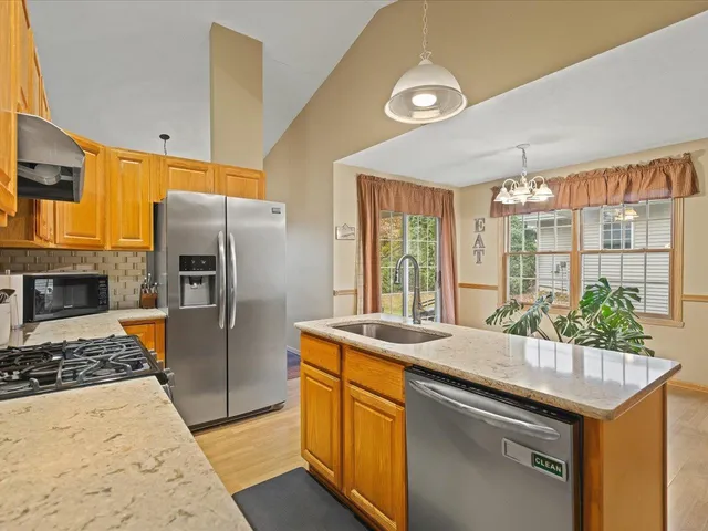 $275,000 | 919 Gregory Way, Winnebago, IL 61088