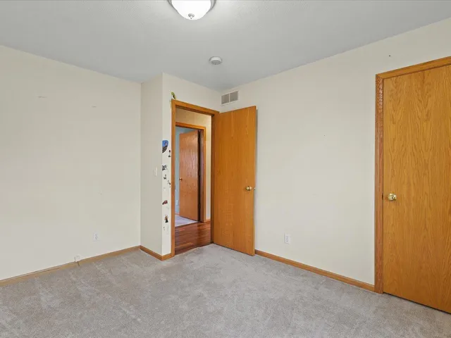 $275,000 | 919 Gregory Way, Winnebago, IL 61088