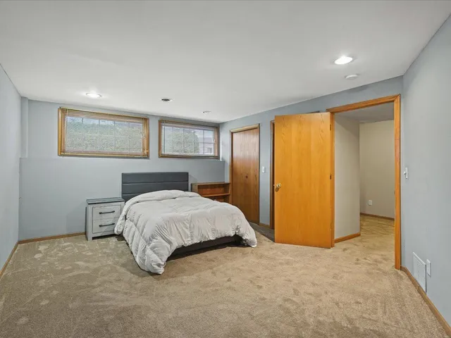 $275,000 | 919 Gregory Way, Winnebago, IL 61088