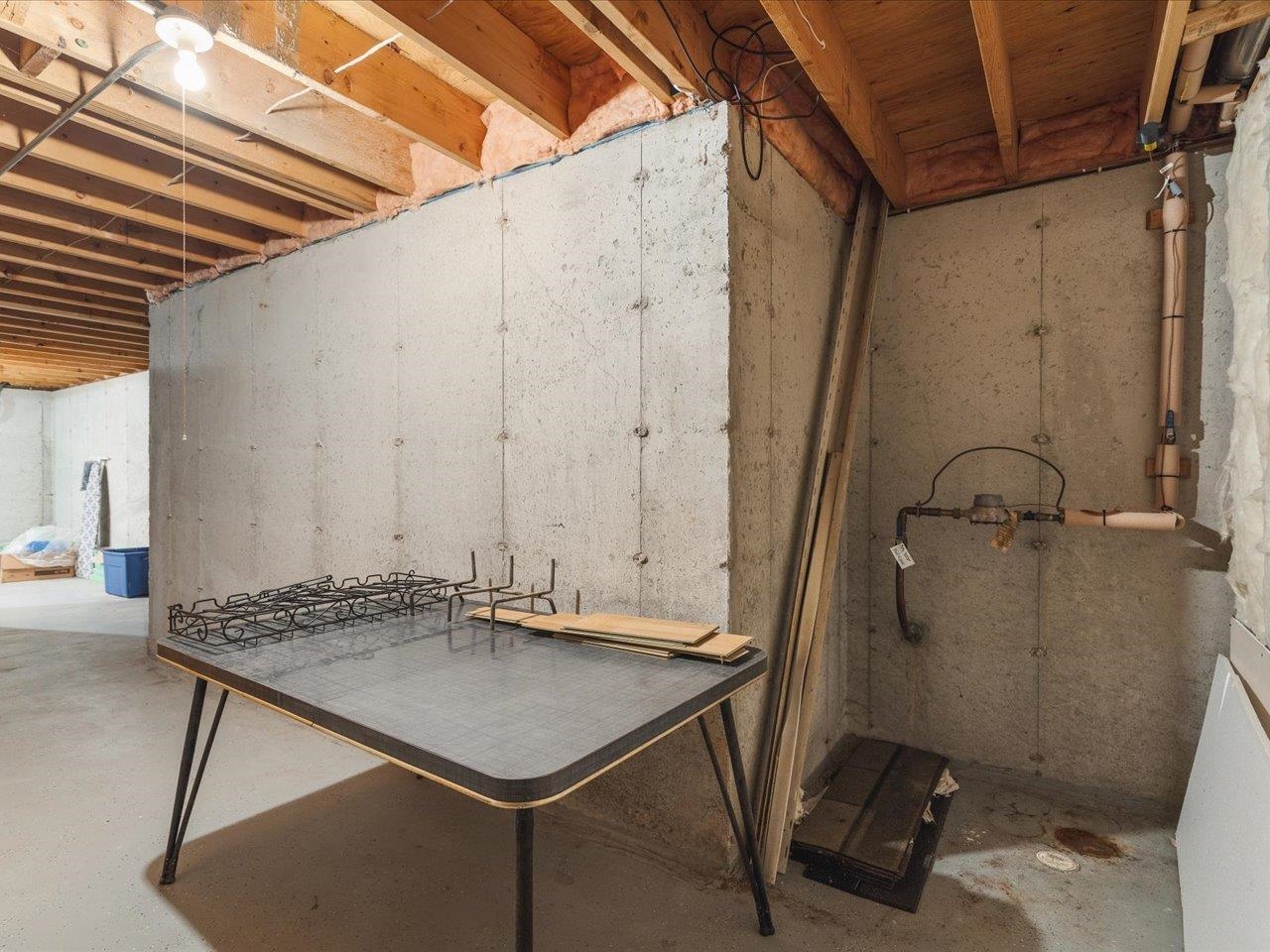 919 Gregory Way Winnebago, IL 61088 - Photo 33 of 47 a bathroom with a sink and a mirror
