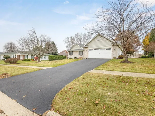 $275,000 | 919 Gregory Way, Winnebago, IL 61088