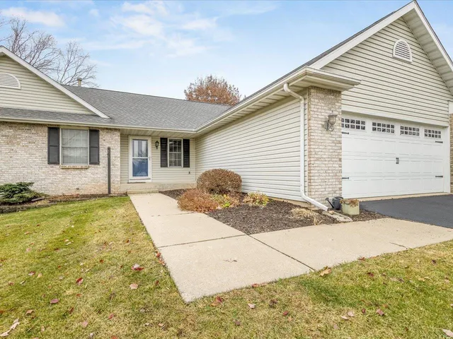 $275,000 | 919 Gregory Way, Winnebago, IL 61088