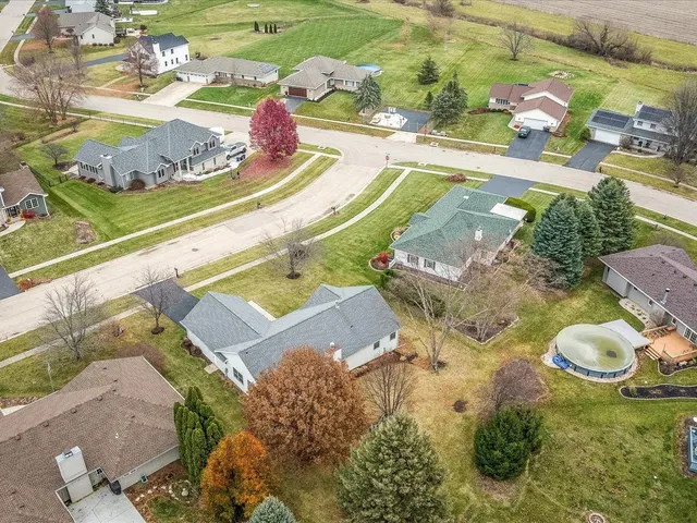 $275,000 | 919 Gregory Way, Winnebago, IL 61088