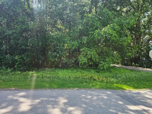$12,000 | 28379 West Main Street, Wauconda, IL 60084