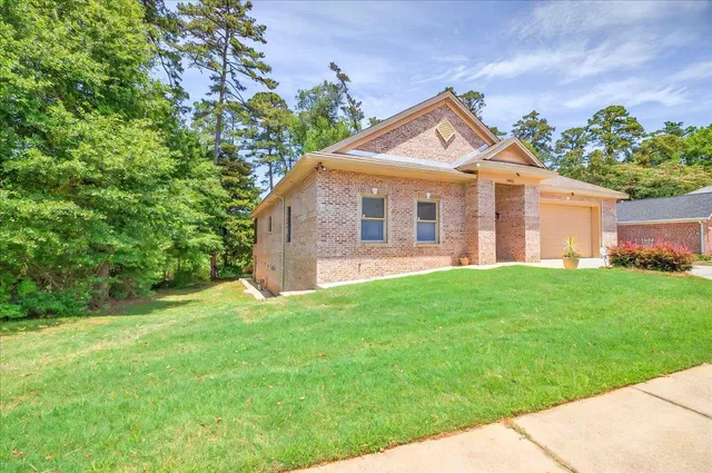 $398,000 | 3300 Harbor Club Drive, Tallahassee, FL 32308