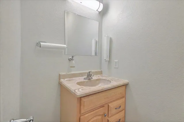 $398,000 | 3300 Harbor Club Drive, Tallahassee, FL 32308