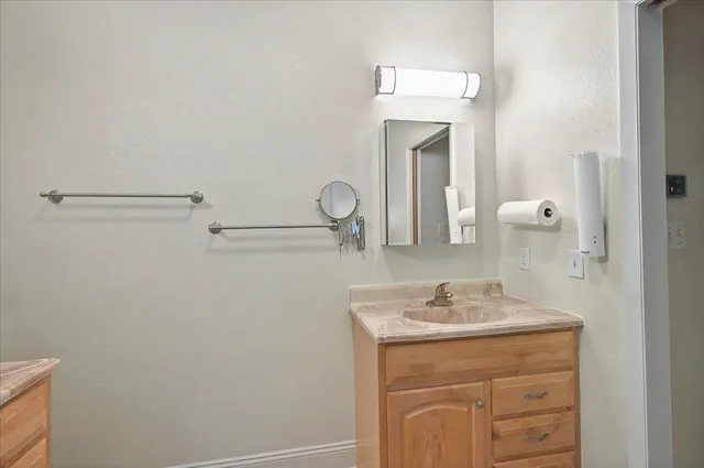 $398,000 | 3300 Harbor Club Drive, Tallahassee, FL 32308