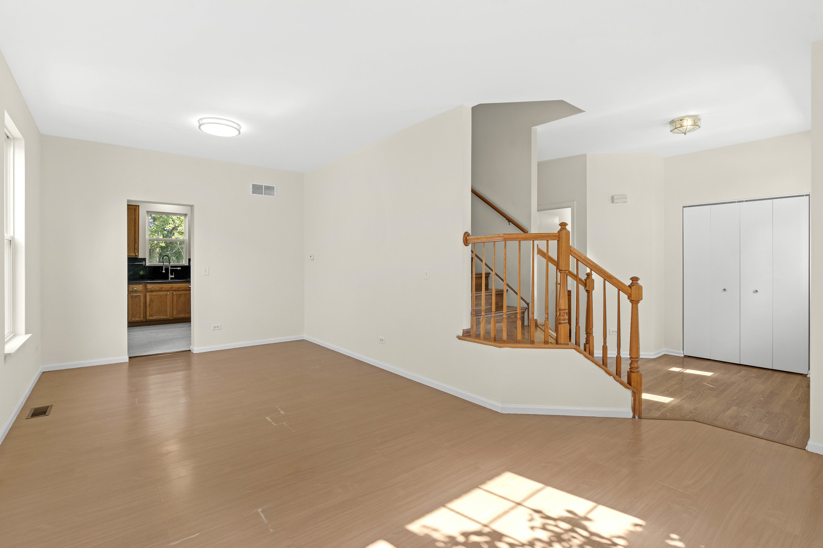 1654 Rose Lane Romeoville, IL 60446 - Photo 11 of 38 Gallery Image 11