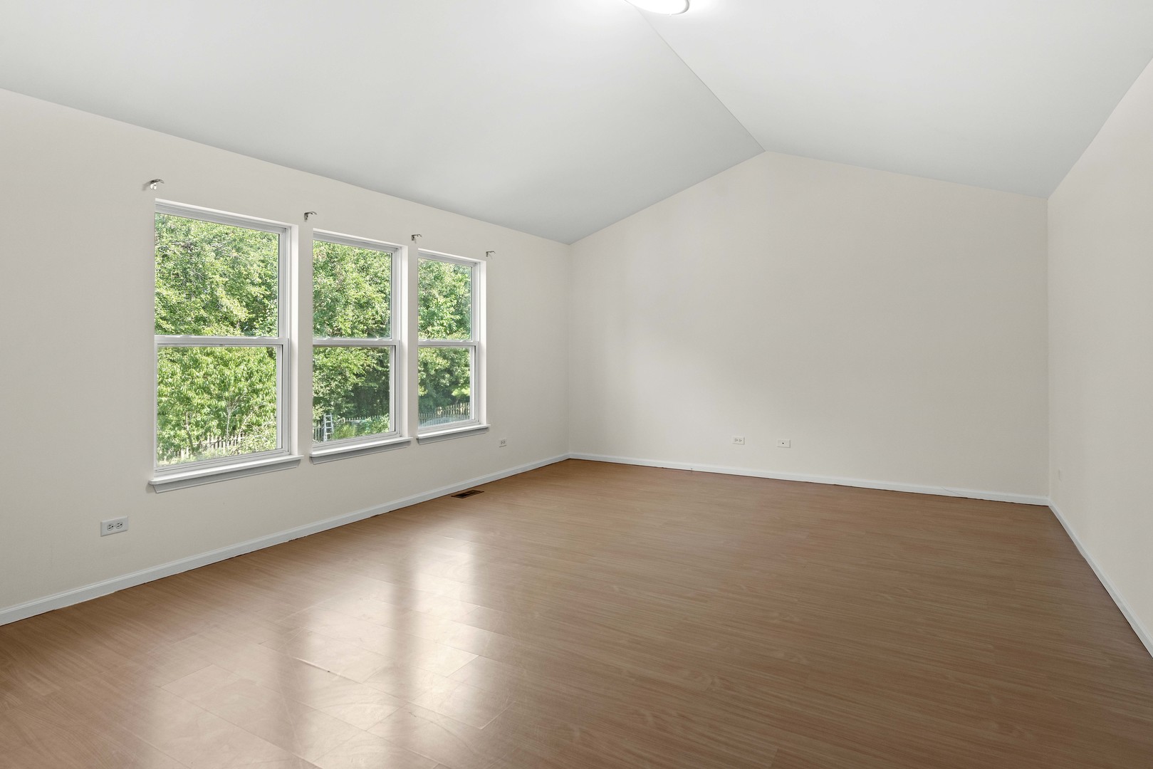 1654 Rose Lane Romeoville, IL 60446 - Photo 18 of 38 Gallery Image 18